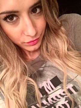 Beauty12342 uit Zuid-Holland,Nederland